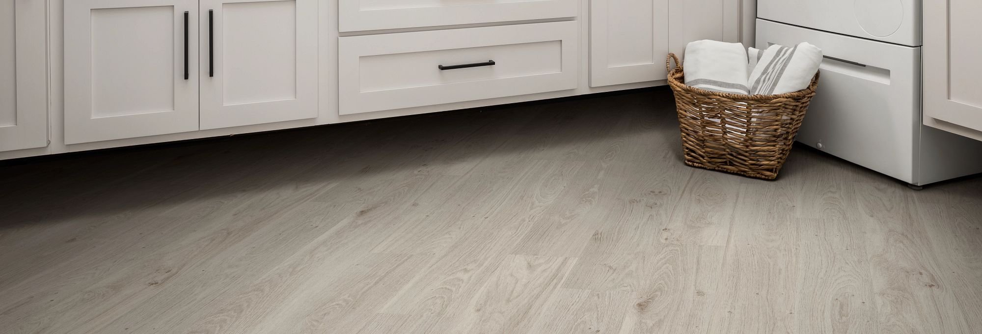 Laminate in Floortech Corporation in Greenwood